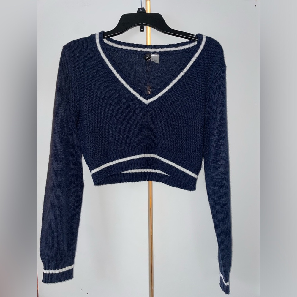 H&M Cropped Navy Sweater with White Trim
